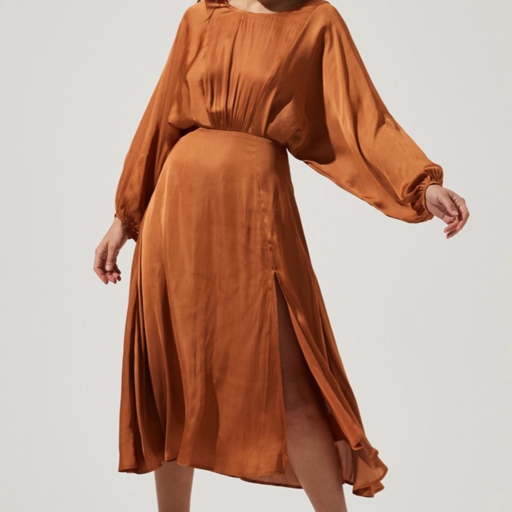 Astr the label amber dolman satin dress